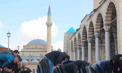 Konya’da Ramazan ayının ilk Cuma namazı kılındı
