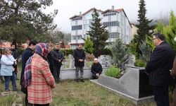 Kurtuluş Savaşı’da Karadeniz’de cephane taşıyan Rahime Kaptan mezarı başında anıldı