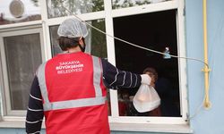 Yardıma muhtaç ailelere bin 300 öğün yemek ulaştırılıyor