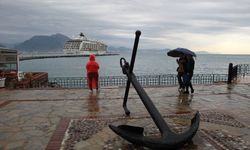ANTALYA - Alanya'ya yılın ilk kruvaziyeri geldi