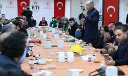 BALIKESİR - Cumhurbaşkanı Erdoğan, depremzede vatandaşlarla yemek yedi