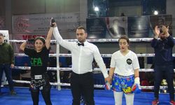 BİTLİS - Depremzedeler yararına "Tek Yürek Muaythai Gecesi" düzenlendi