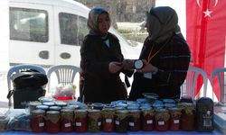 ÇORUM - Depremzedelere yardım için "Kardeşlik Çarşısı" kuruldu