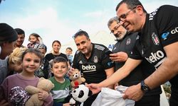 HATAY - Beşiktaş taraftarının gönderdiği oyuncaklar deprem bölgesindeki çocukların yüzünü güldürdü