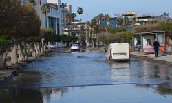 HATAY - İskenderun ilçesinde yükselen deniz suyu çekildi