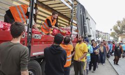 HATAY - Kaybettiği can dostunun anısına deprem bölgesinde mama dağıtıyor