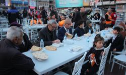 KAHRAMANMARAŞ - Deprem bölgesindeki 6 ilde ilk iftar yapıldı