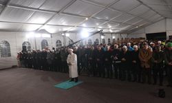 KAHRAMANMARAŞ - Diyanet İşleri Başkanı Erbaş deprem üssü Kahramanmaraş'ta Berat Kandili programına katıldı