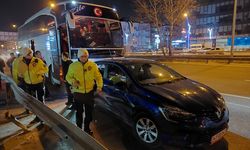KOCAELİ - Trafikte yol verme tartışmasında 2 kişi bıçakla yaralandı
