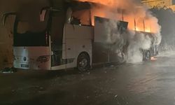 TRABZON - Polisleri taşıyan otobüs yandı