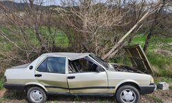 Bolu'da ağaca çarpan otomobildeki 2 kişi yaralandı