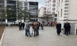 BİNGÖL - Deprem anı güvenlik kamerasına yansıdı