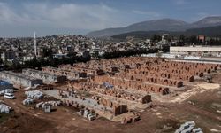 HATAY - Geçici barınma merkezi kurulum çalışmaları devam ediyor