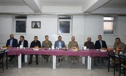 IĞDIR - Vali Sarıibrahim, Ağrı Dağı'ndaki Mehmetçik ile iftar yaptı