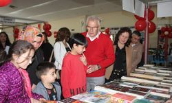 İZMİR - Ödemiş'te kitap fuarı açıldı