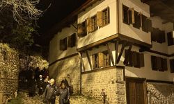 KARABÜK - Safranbolu'da Turizm Haftası dolayısıyla "Gece Yürüyüşü" etkinliği düzenlendi