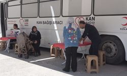 Amasya'da öğretmen ve veliler kan bağışında bulundu