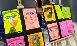 Düzce'de ilkokul öğrencileri yıl sonu etkinliği düzenledi