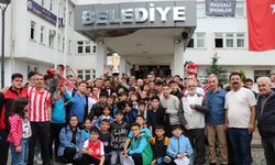 Samsunspor'un şampiyonluk kupası Havzalı taraftarlarla buluştu