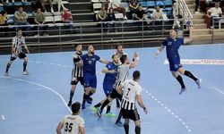 Beşiktaş’ı 36-33 yenen Sakarya Büyükşehir adını finale yazdırdı
