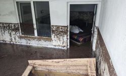 Denizli’de kuvvetli yağış dereleri taşırdı, yolları göle çevirdi