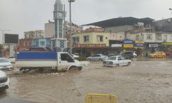 Hatay Kırıkhan’da fırtına ve şiddetli yağış