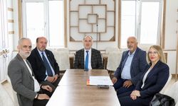 Üniversite Vakıf Toplantısı Kitabevinde gerçekleştirildi