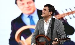 DÜZCE - Coşkun Sabah konser verdi