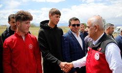 KAHRAMANMARAŞ - Bakan Kirişci, çiftçilerle bir araya geldi