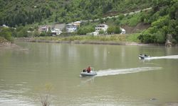 TUNCELİ -Munzur Çayı'nda kaybolan 2 kişinin bulunması için çalışmalar sürüyor