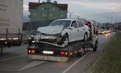 Amasya'da üç aracın karıştığı zincirleme trafik kazasında 5 kişi yaralandı