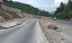 Ankara-Zonguldak yolu, Bolu kesimindeki heyelan nedeniyle tek yönlü trafiğe kapatıldı