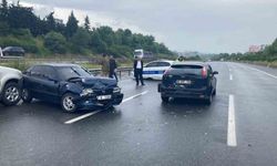 Düzce TEM’de 14 araç birbirine girdi: 6 yaralı