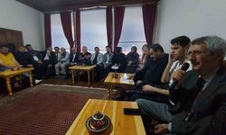 Tarihi konakta Necip Fazıl şiirleri okudular