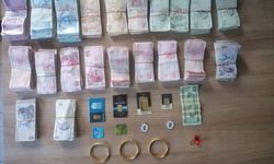 KONYA - Yaşlı kadının unuttuğu para dolu poşet, polis ekiplerince bulundu