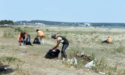 Belediye ekipleri Akliman sahilleri temizledi