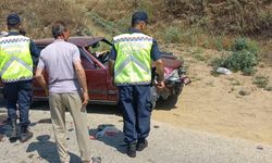 İZMİR - Otomobille çarpışan motosikletin sürücüsü öldü