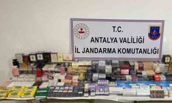 Antalya’da kaçak sigara operasyonu: 3 gözaltı