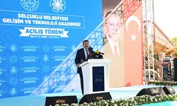 Bakan Tekin: “Eğitim öğretimi sadece okulda yürütülen bir süreç olarak görmüyoruz”