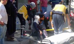 Cipin geri manevra yaparken çarptığı yaşlı kadın yaralandı