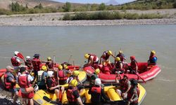 Masalsı kanyon arasında rafting keyfi