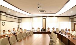 Siirt Üniversitesi’nde yeni eğitim yılı öncesi daire başkanları ile toplantı yapıldı