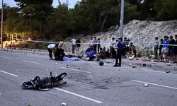 ANTALYA - İki motosiklet çarpıştı, 2 kişi öldü, 1 kişi yaralandı