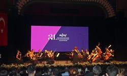 MERSİN - Güney Koreli Soyoung Yoon, 21. Mersin Uluslararası Müzik Festivali'nde sahne aldı