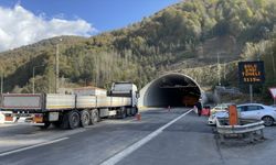 Yenilenen Bolu Dağı Tüneli trafiğe açıldı