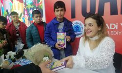 Barış, iyilik ve kültür elçisi Ayşe Gül Kara Zorlu'yu Avrupa turnesi dönüşü Sinoplular karşıladı