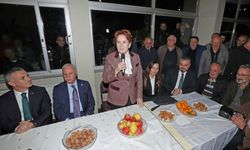 İYİ Parti Genel Başkanı Akşener, Trabzon'da vatandaşlarla bir araya geldi