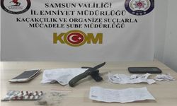 Samsun'da bir kişiye zorla senet imzalattıkları öne sürülen 2 şüpheli tutuklandı