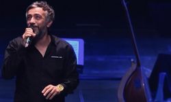 Resul Dindar İbrahim Erkal için sahnede