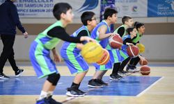 TOFAŞ, genç yetenekleri keşfetmek için Samsun'da basketbol kampı düzenledi